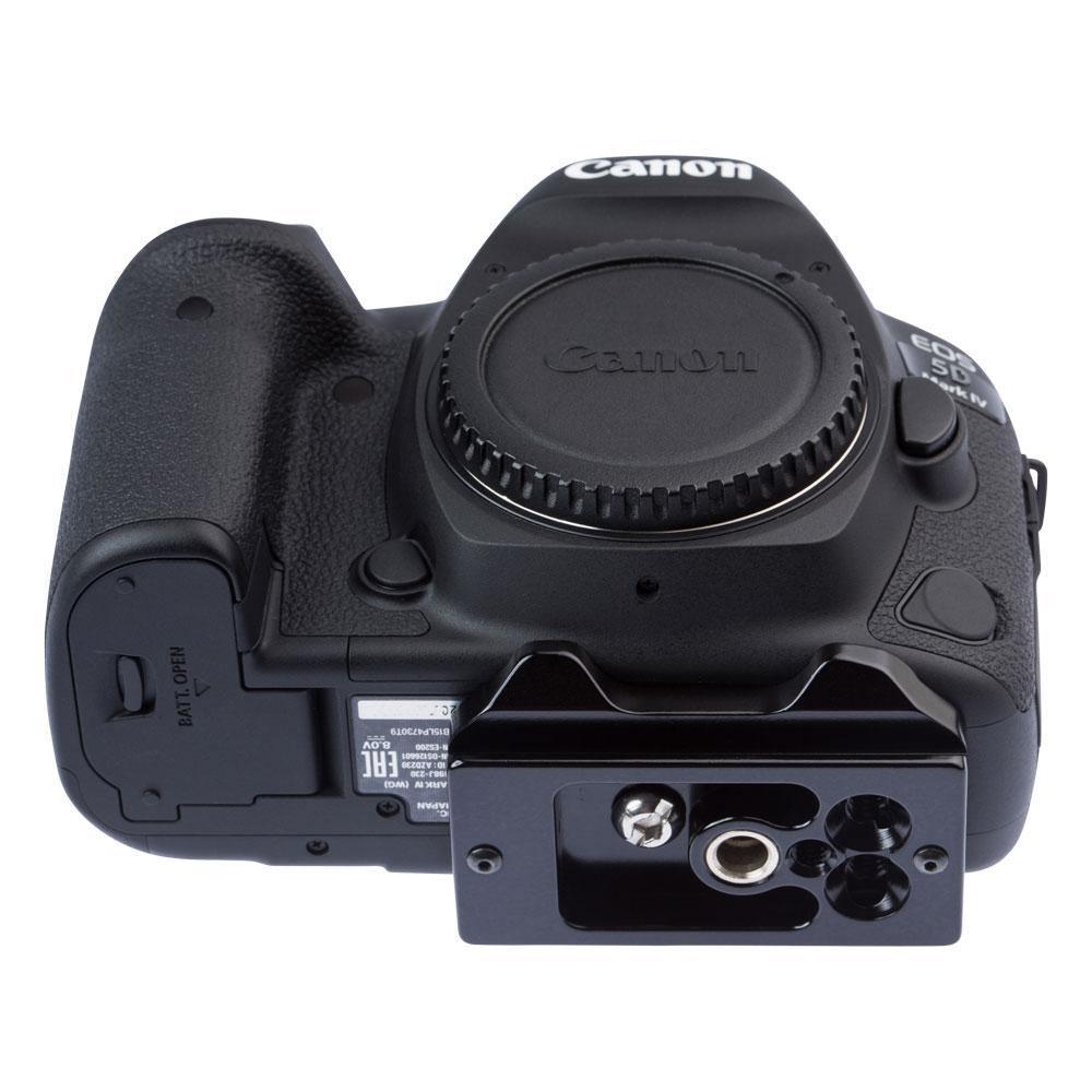 Canon 5D Mark IV with Bracket plate Bottom view